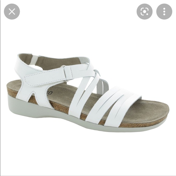 Munro Leather Walking Wedge Sandals